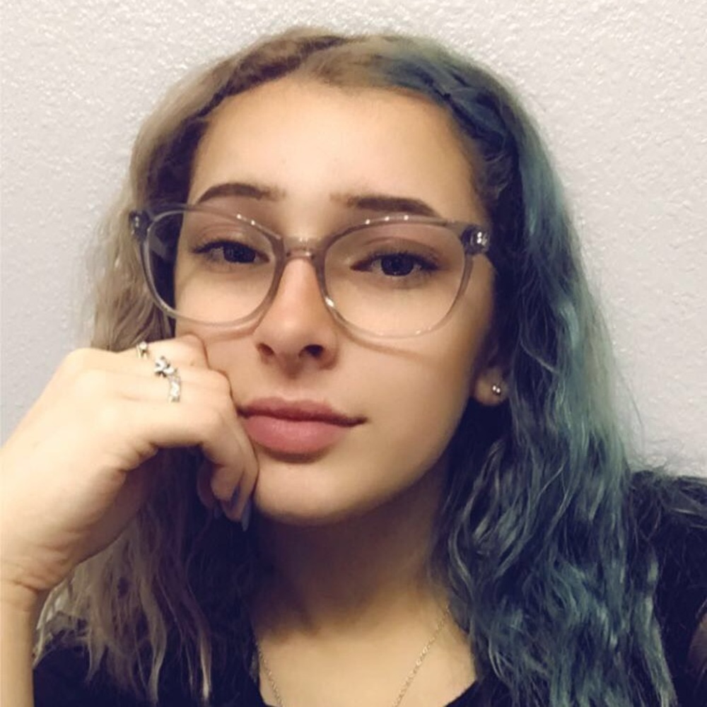 Meet your Posher, Katelyn